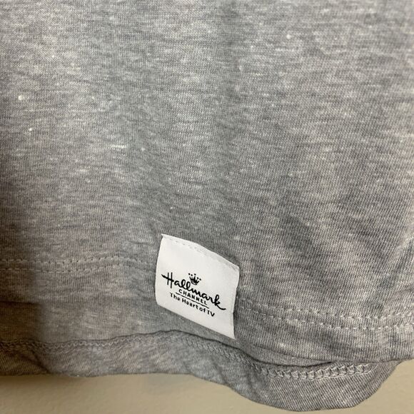 Hallmark Channel NWT Grey Short Sleeve Holiday T-Shirt Size M Happy Hour - Picture 5 of 6